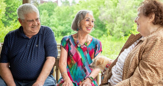 Sholom Residents Enjoying Outdoor Patio